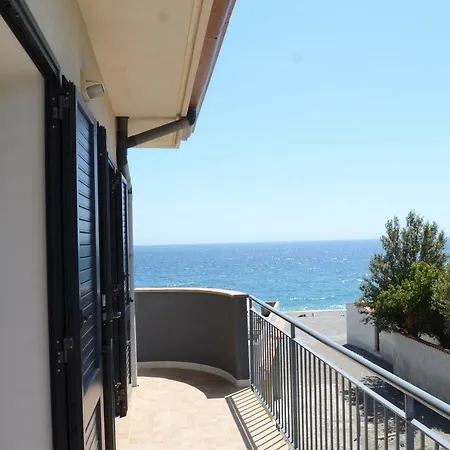 Santanna House - Fondachello-apartments Com